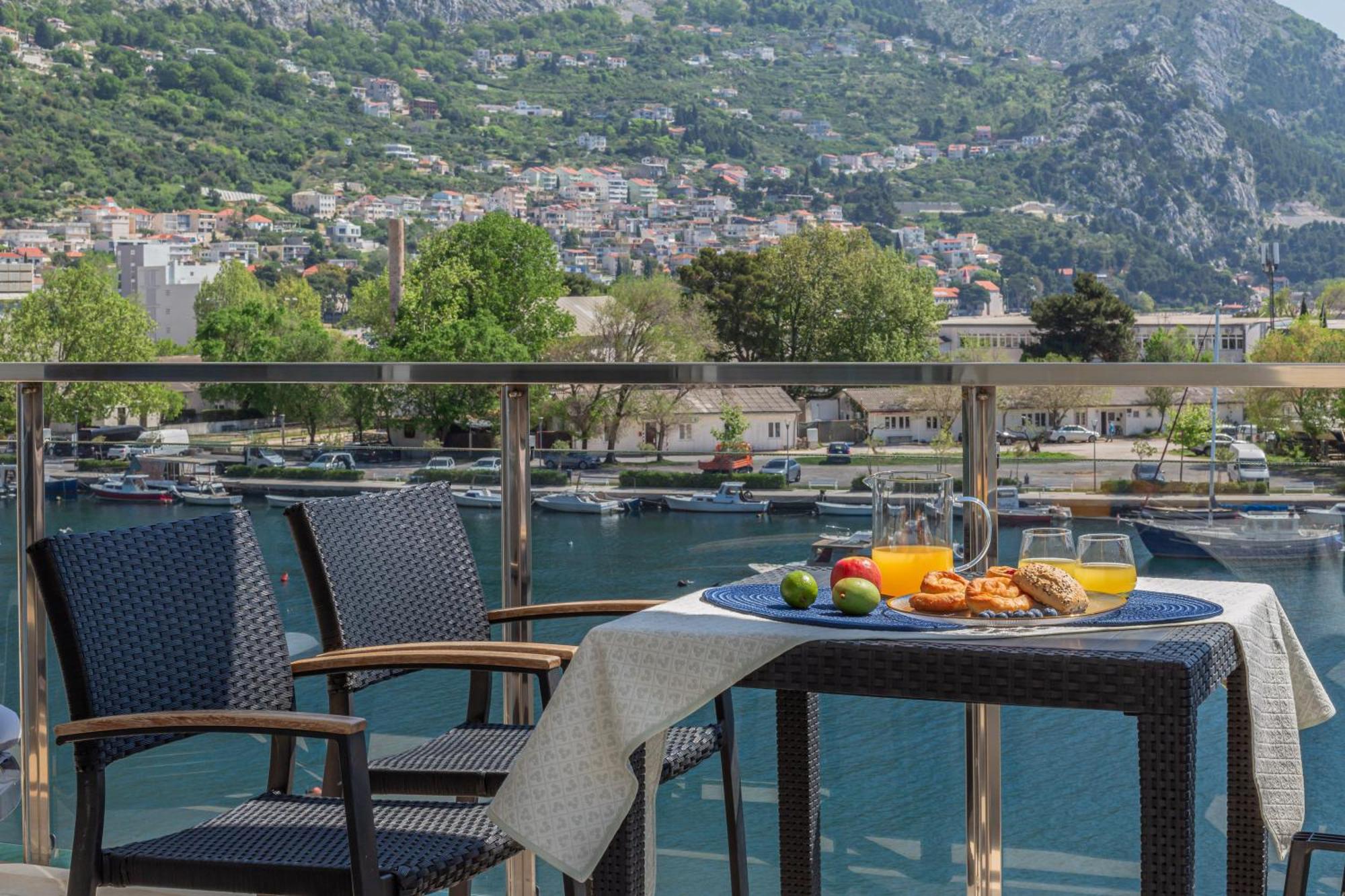 Ap 4+2 In One Of The Most Luxury Building In Omiš Cameră foto